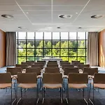 By Marriott Amsterdam Schiphol Airport
