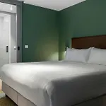 아파트호텔 By Marriott Amsterdam Schiphol Airport 4*