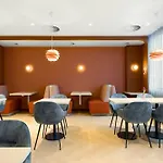 By Marriott Amsterdam Schiphol Airport Badhoevedorp