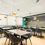 By Marriott Amsterdam Schiphol Airport Aparthotel Badhoevedorp