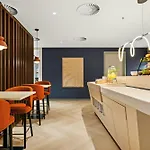 By Marriott Amsterdam Schiphol Airport 4*