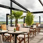 By Marriott Amsterdam Schiphol Airport 아파트호텔 4*