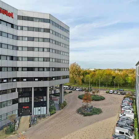 By Marriott Amsterdam Schiphol Airport מלון דירות