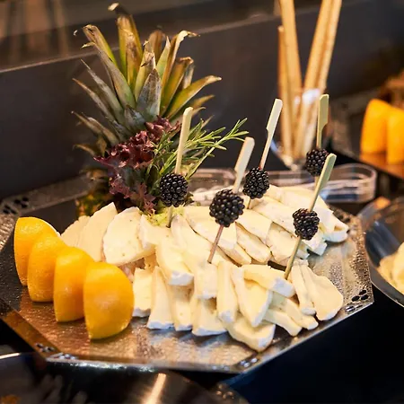 Corendon Amsterdam Schiphol Airport 4* Badhoevedorp