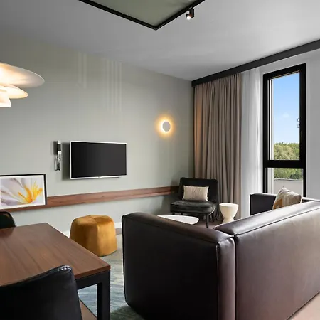 Corendon Amsterdam Schiphol Airport Ξενοδοχείο με διαμερίσματα