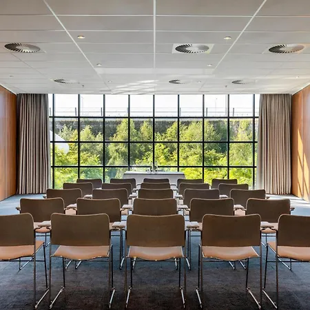 By Marriott Amsterdam Schiphol Airport