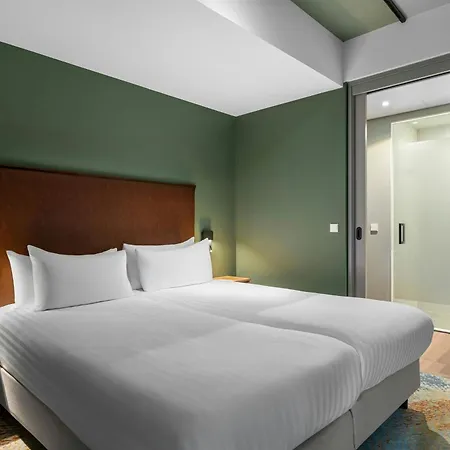By Marriott Amsterdam Schiphol Airport