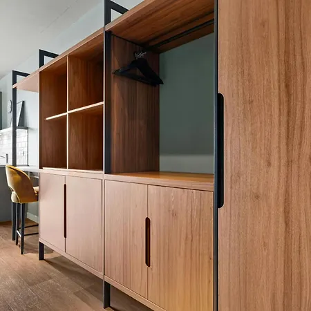 By Marriott Amsterdam Schiphol Airport 公寓式酒店 4*