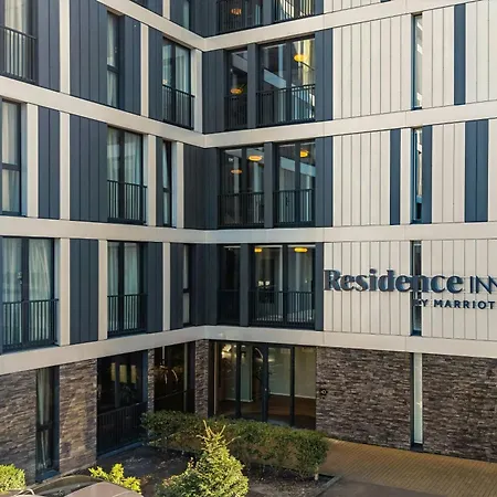 By Marriott Amsterdam Schiphol Airport Бадхоеведорп