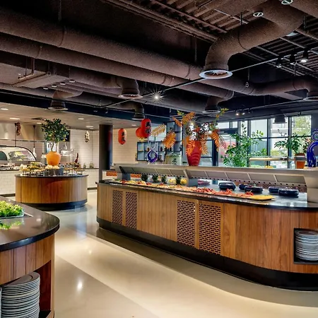 מלון דירות By Marriott Amsterdam Schiphol Airport באדהופדורפ