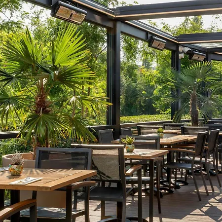 By Marriott Amsterdam Schiphol Airport 4*