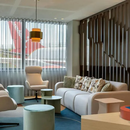 By Marriott Amsterdam Schiphol Airport Badhoevedorp