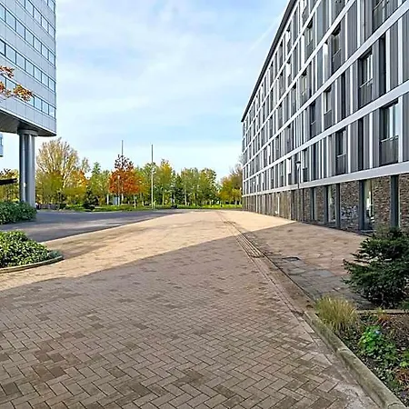 By Marriott Amsterdam Schiphol Airport Aparthotel 4*