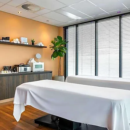 By Marriott Amsterdam Schiphol Airport 4*