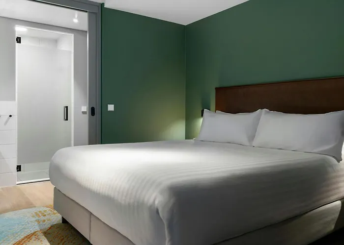 Апарт-отель By Marriott Amsterdam Schiphol Airport 4*