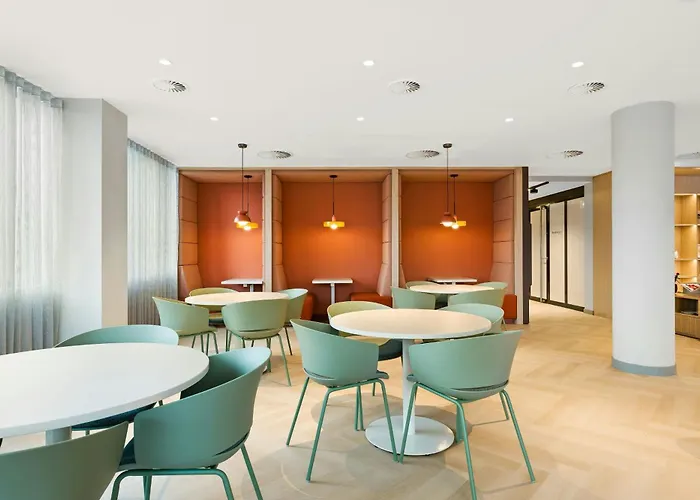 By Marriott Amsterdam Schiphol Airport מלון דירות