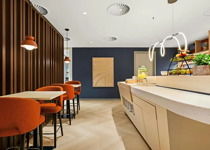 By Marriott Amsterdam Schiphol Airport 4*