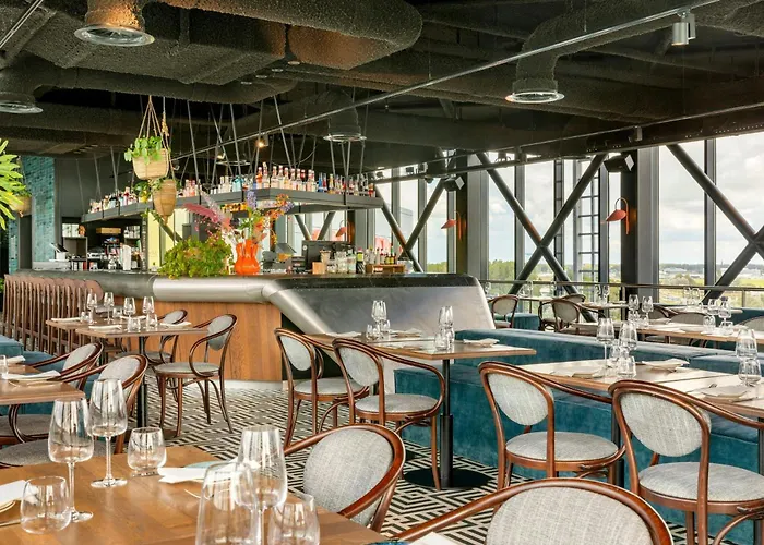 Апарт-отель By Marriott Amsterdam Schiphol Airport 4*