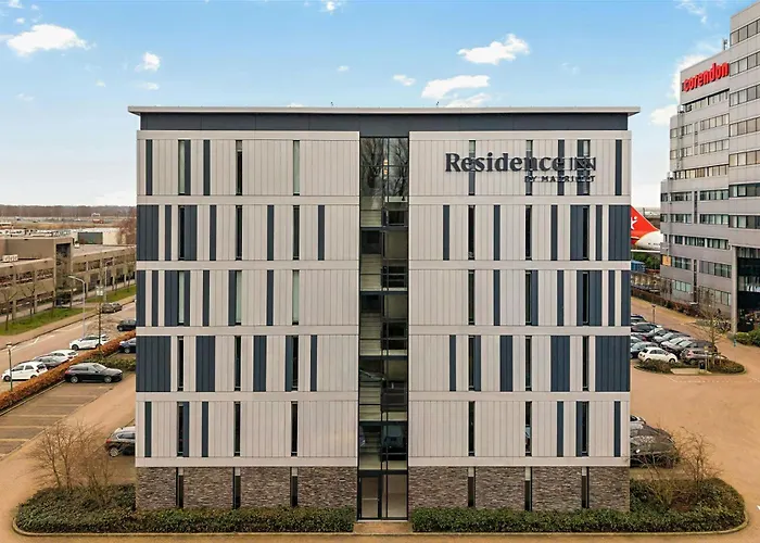 By Marriott Amsterdam Schiphol Airport