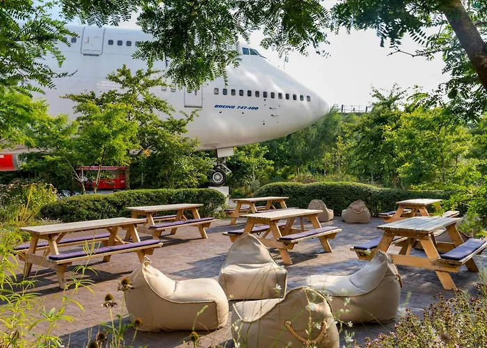 By Marriott Amsterdam Schiphol Airport 4*