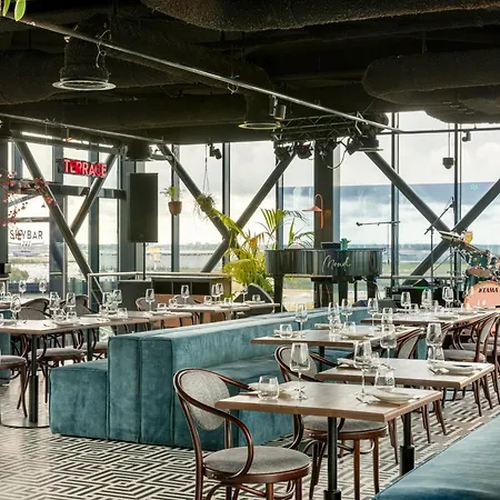 By Marriott Amsterdam Schiphol Airport 4* Badhoevedorp