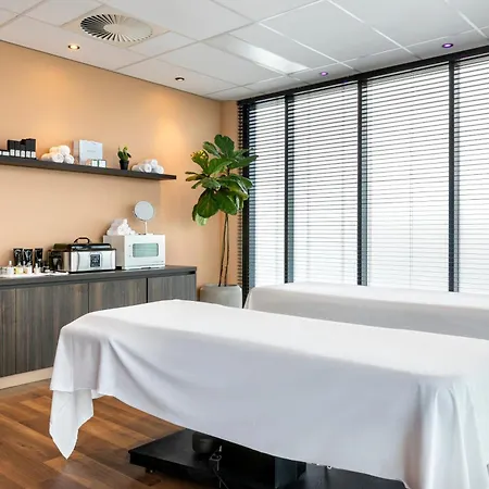 By Marriott Amsterdam Schiphol Airport 4* Badhoevedorp