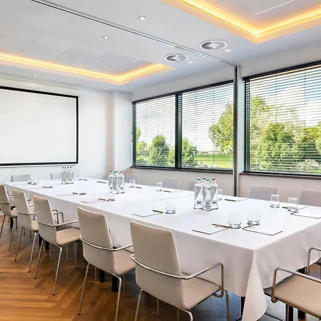 Lejlighedshotel By Marriott Amsterdam Schiphol Airport 4*