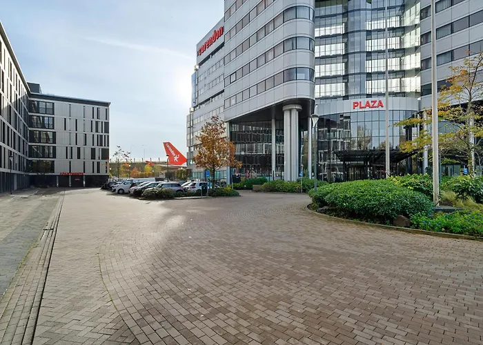 By Marriott Amsterdam Schiphol Airport Aparthotel 4*