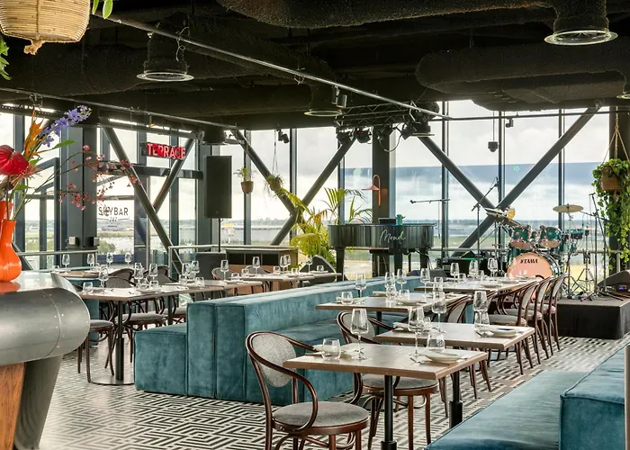 By Marriott Amsterdam Schiphol Airport 4* Badhoevedorp