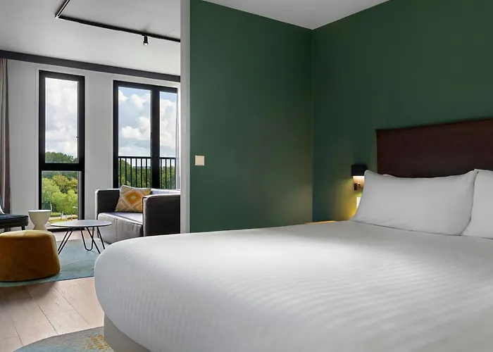 By Marriott Amsterdam Schiphol Airport Badhoevedorp