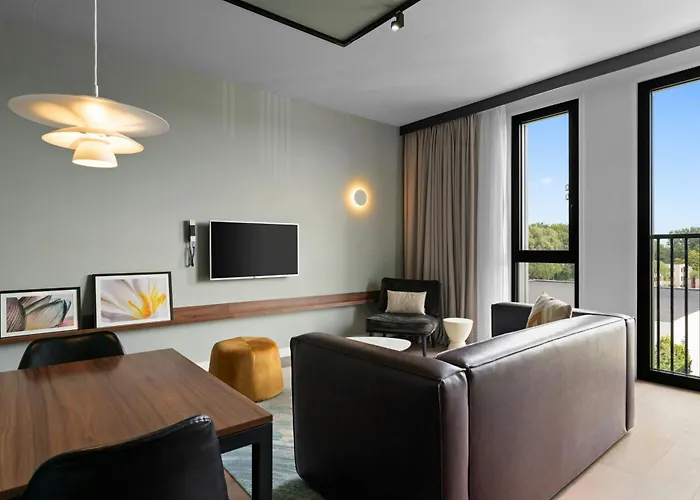 By Marriott Amsterdam Schiphol Airport Badhoevedorp