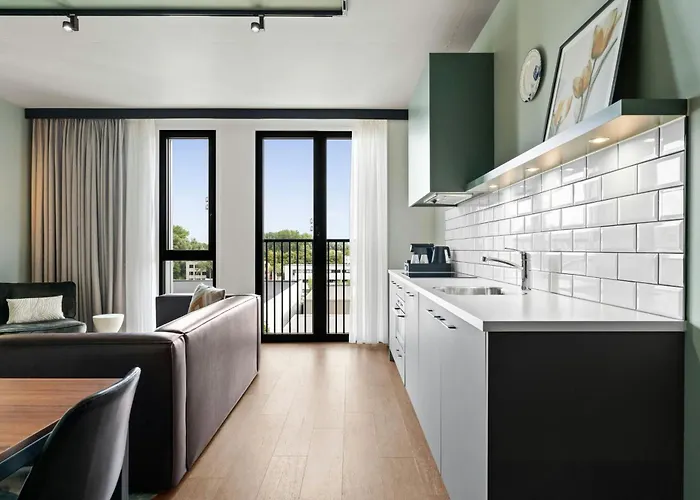 By Marriott Amsterdam Schiphol Airport Badhoevedorp